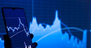 Apple China Sales Surge 18% as S&P 500 Sets Record Traders on the NYSE floor cheer as Apple stock hits an intraday peak, lifting the S&P 500 to a new record.
