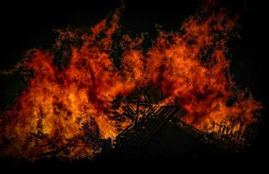 Brasília Forest Fire Destroys 20% of Protected Area Smoke rises from the Brasília National Forest near Oscar Niemeyer's modernist cathedral in the planned capital city.