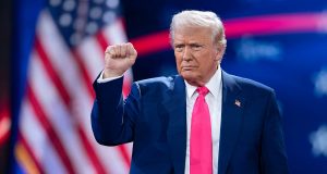 Trump Indicted Over 2020 Election Overturn Plot A federal courthouse in Washington D.C. with a sign reading U.S. District Court, symbolizing the ongoing criminal case against Donald Trump.
