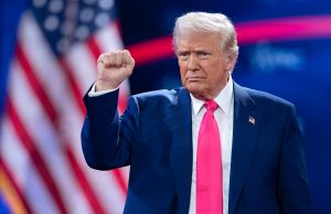 Trump Indicted Over 2020 Election Overturn Plot A federal courthouse in Washington D.C. with a sign reading U.S. District Court, symbolizing the ongoing criminal case against Donald Trump.