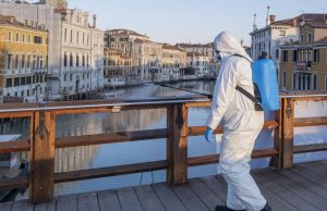 Italy Closes Most Businesses as Coronavirus Surges Italian Prime Minister Giuseppe Conte announces closure of non-essential businesses during a press conference.