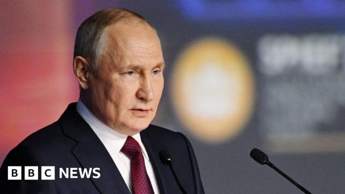 Putin Nuclear Threat Ukraine Uk UK Foreign Minister Lord Ahmad speaking in parliament, condemning Putin's nuclear threats over the Ukraine conflict.