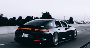 BMW iX Flow Concept Uses E Ink Technology to Change Color on Demand BMW iX Flow Concept Uses E Ink Technology to Change Color on Demand