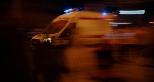 Truck Crash Kills Ten Cuban Migrants in Chiapas Overturned cargo truck lies on a mountain road in Chiapas while rescue workers assist injured Cuban migrants.